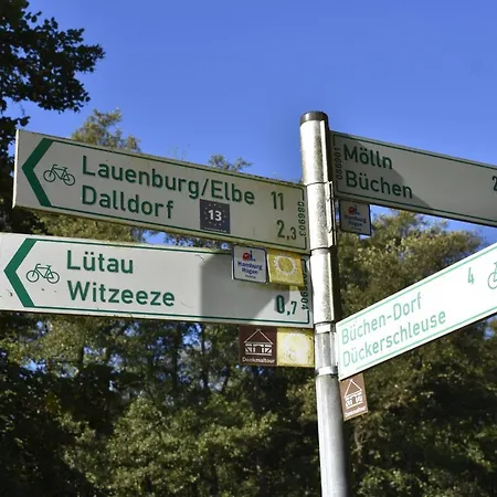 Casa de hóspedes Zur Schleuse Garni Am Elbe Luebeck - Kanal In Witzeeze