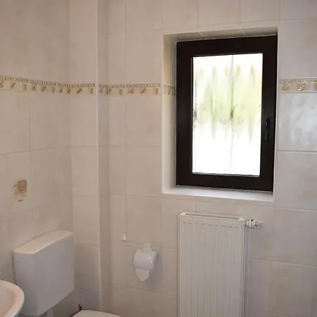 Zur Schleuse Garni Am Elbe Luebeck - Kanal In 3* Witzeeze