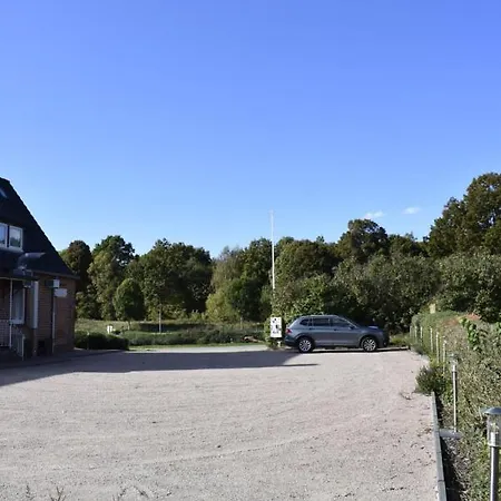 בית הארחה Zur Schleuse Garni Am Elbe Luebeck - Kanal In Witzeeze