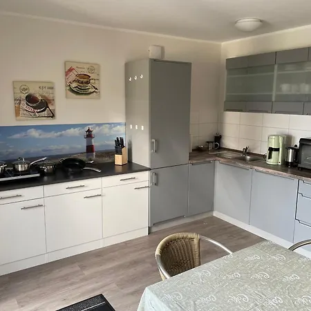 Zur Schleuse Am Elbe Lübeck - Kanal In Witzeeze