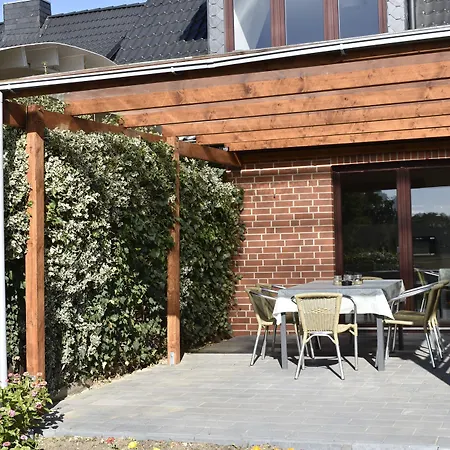 Zur Schleuse Garni Am Elbe Luebeck - Kanal In 3*