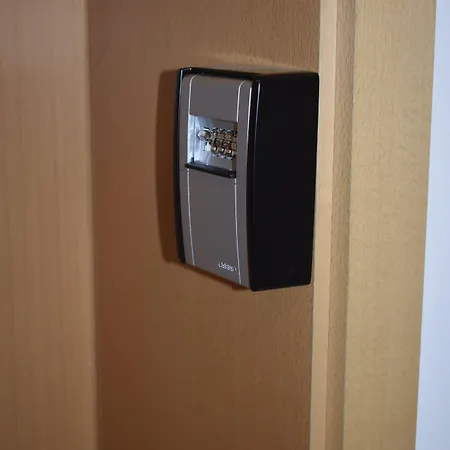 ゲストハウス Zur Schleuse Garni Am Elbe Luebeck - Kanal In